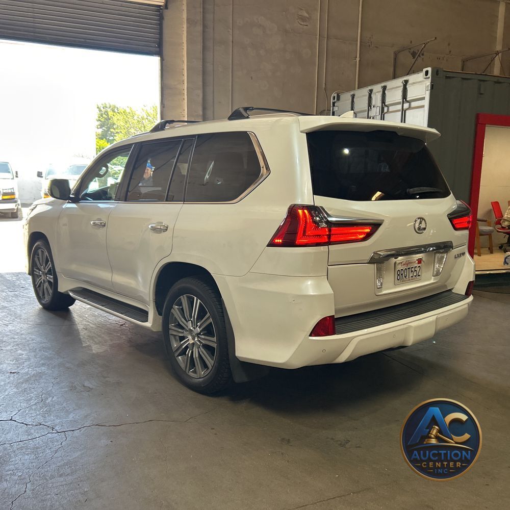 2017 Lexus LX 570 Base