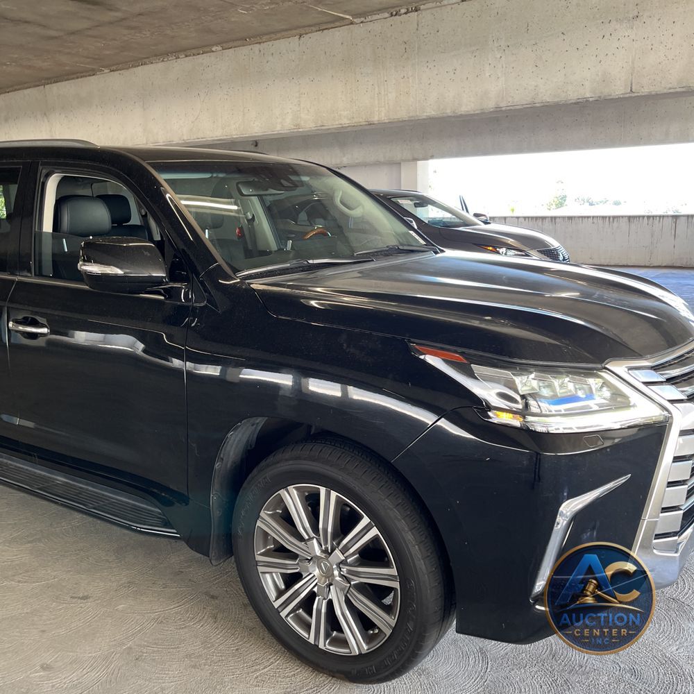 2017 Lexus LX 570 Base