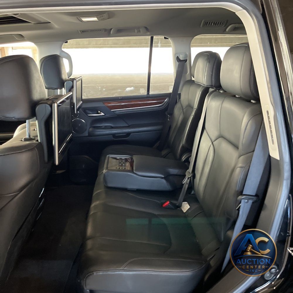 2017 Lexus LX 570 Base
