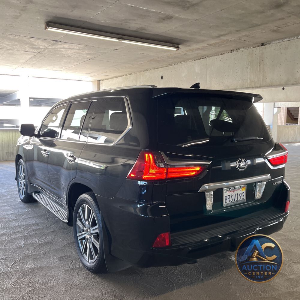 2017 Lexus LX 570 Base