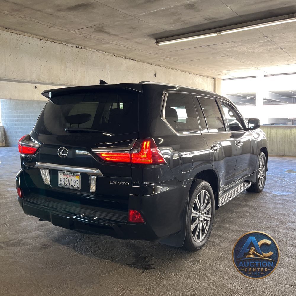 2017 Lexus LX 570 Base