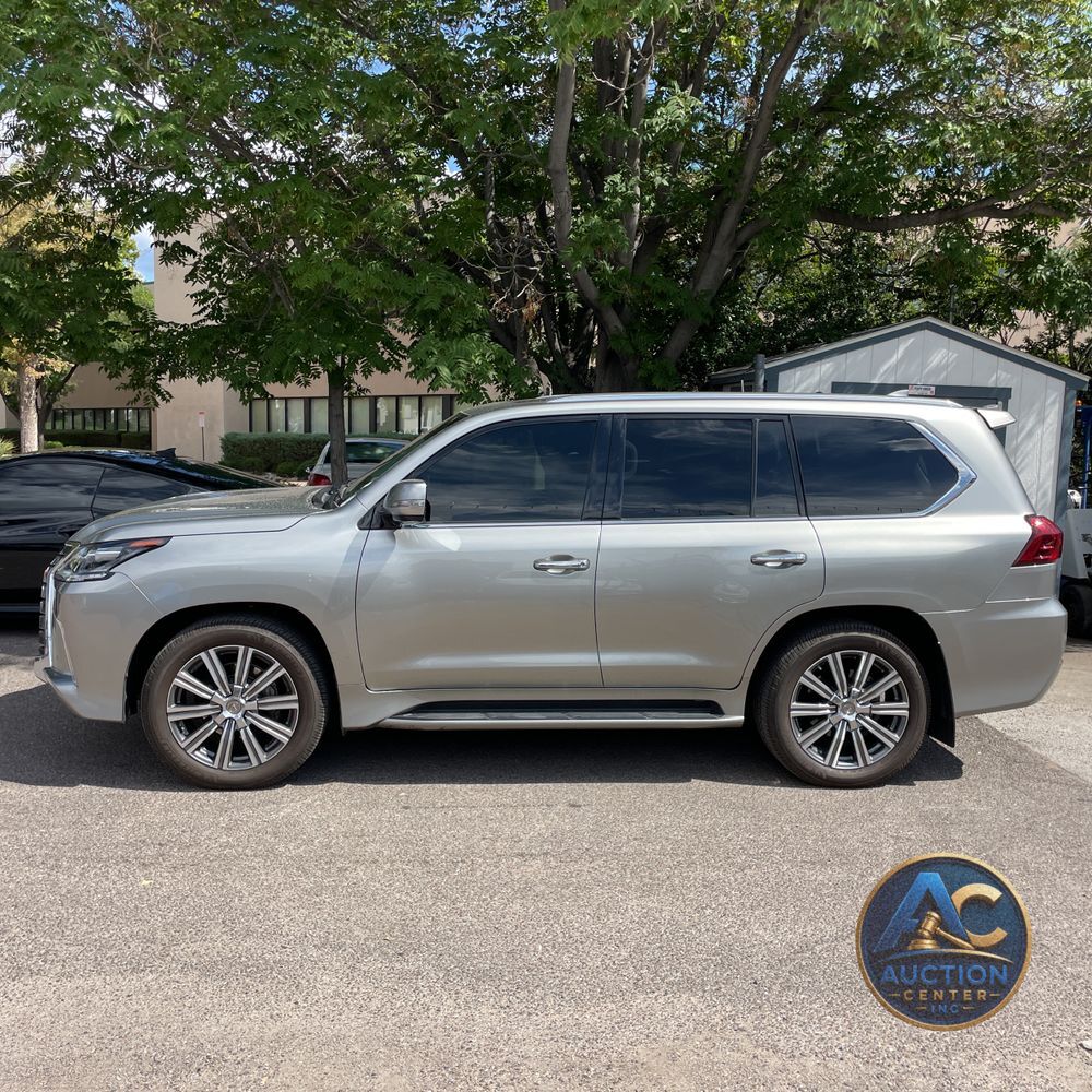2016 Lexus LX 570 Base