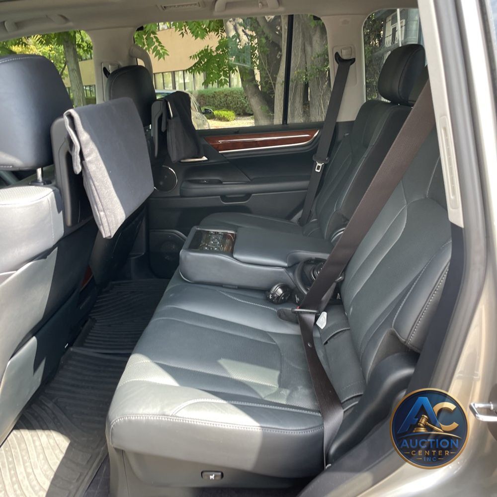 2016 Lexus LX 570 Base