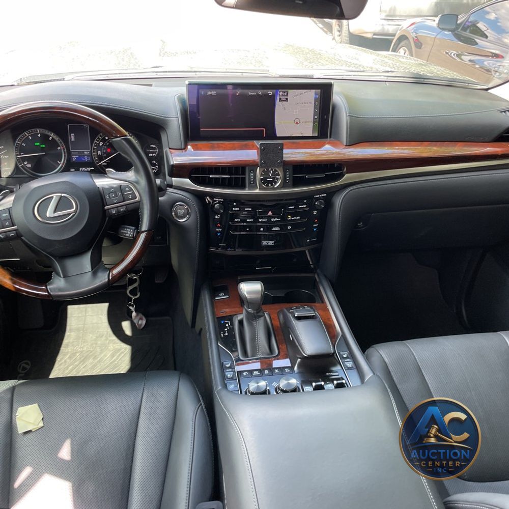 2016 Lexus LX 570 Base
