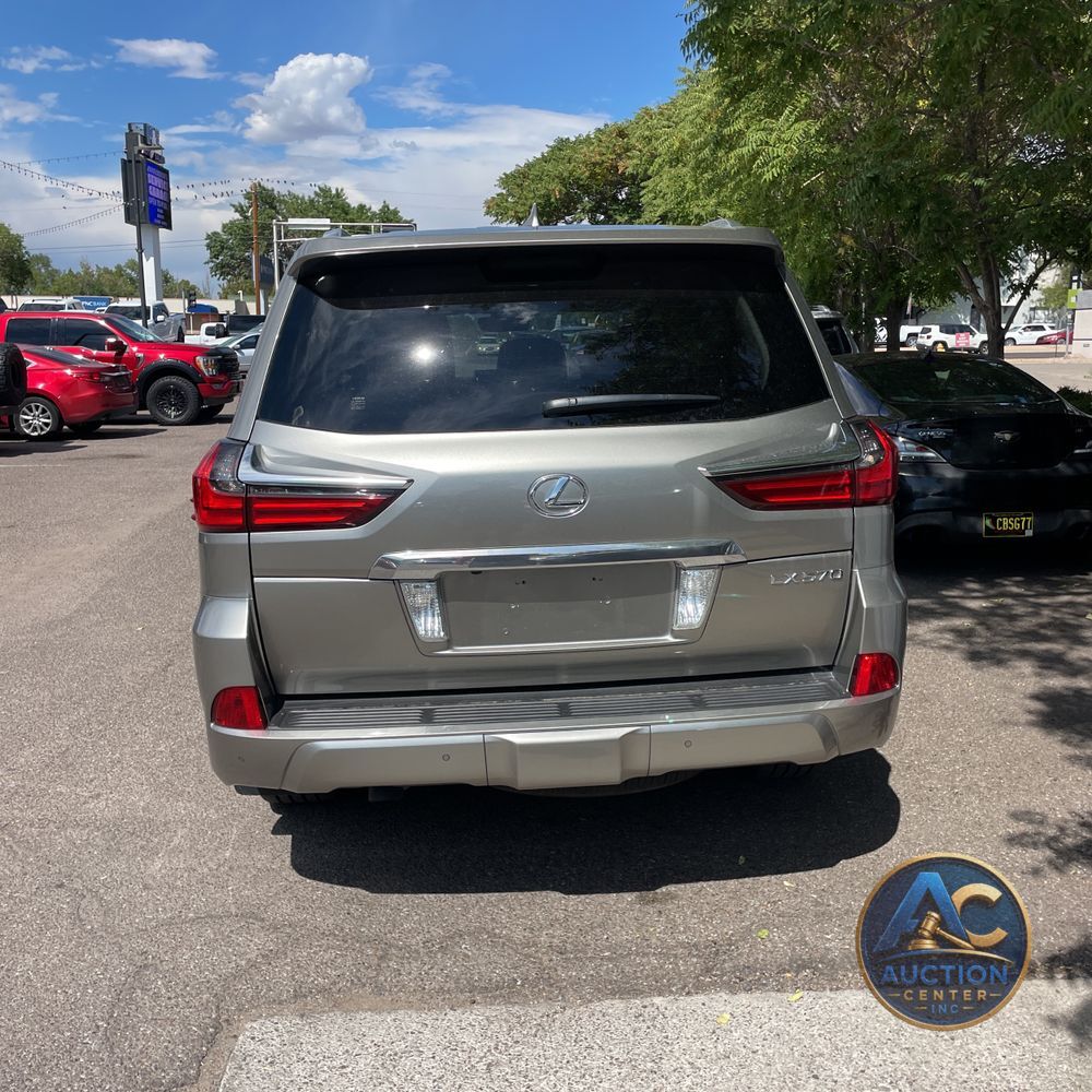 2016 Lexus LX 570 Base