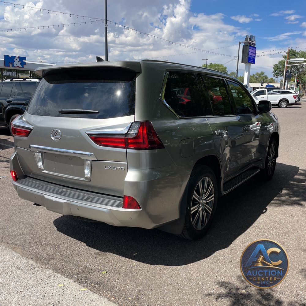 2016 Lexus LX 570 Base