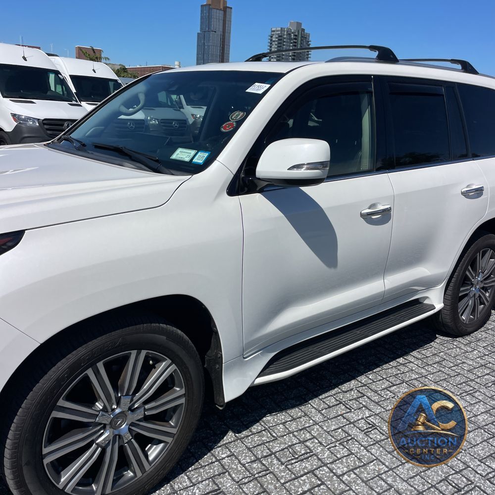 2017 Lexus LX 570 Base