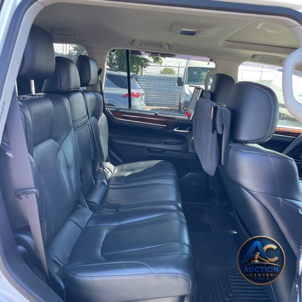 2017 Lexus LX 570 Base