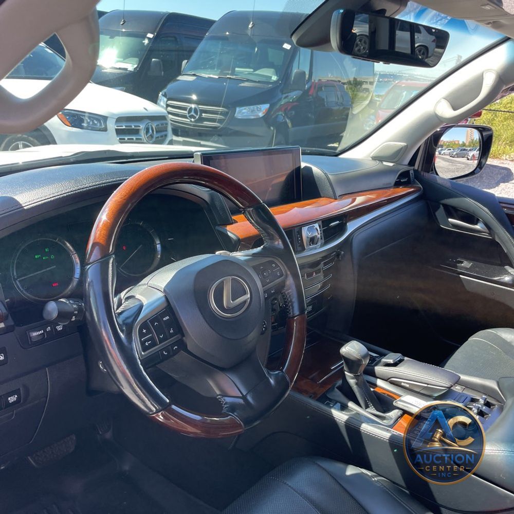 2017 Lexus LX 570 Base