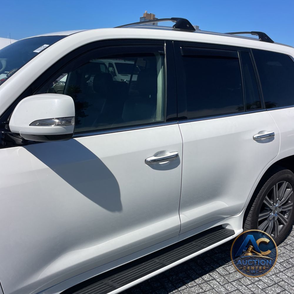 2017 Lexus LX 570 Base