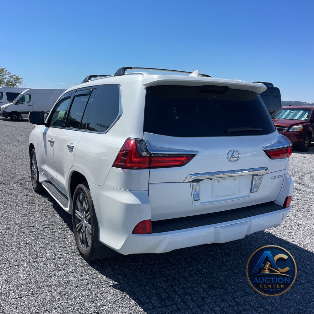 2017 Lexus LX 570 Base