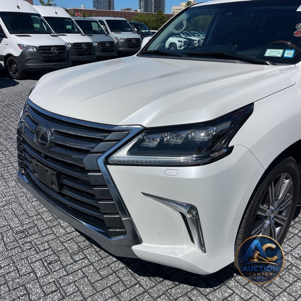 2017 Lexus LX 570 Base