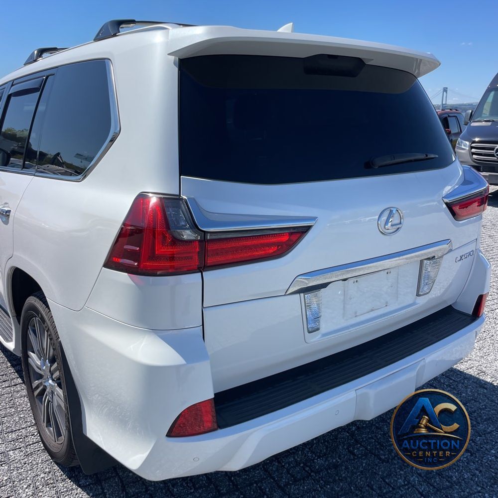 2017 Lexus LX 570 Base