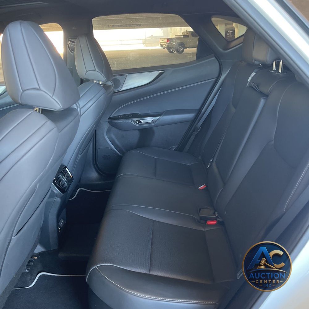 2024 Lexus NX 450h+ F SPORT Handling