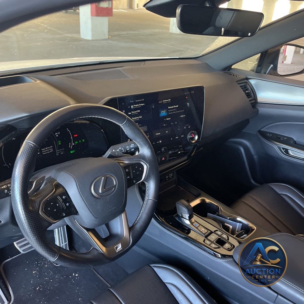 2024 Lexus NX 450h+ F SPORT Handling
