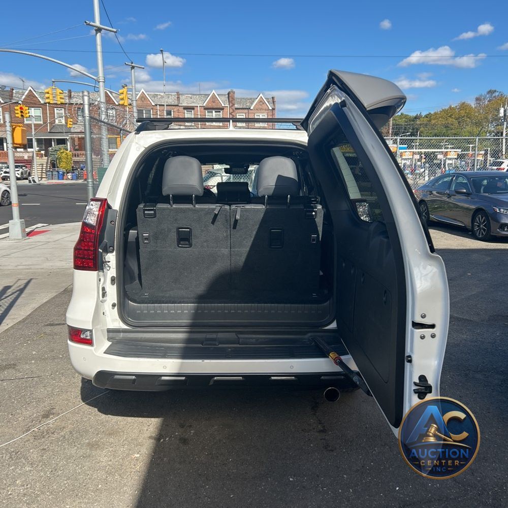 2022 Lexus GX 460 Base