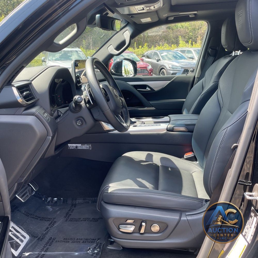 2024 Lexus LX 600 F SPORT Handling