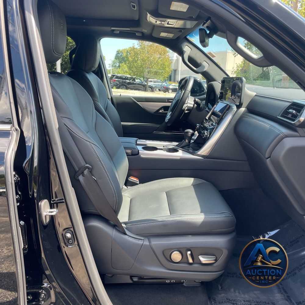 2024 Lexus LX 600 F SPORT Handling