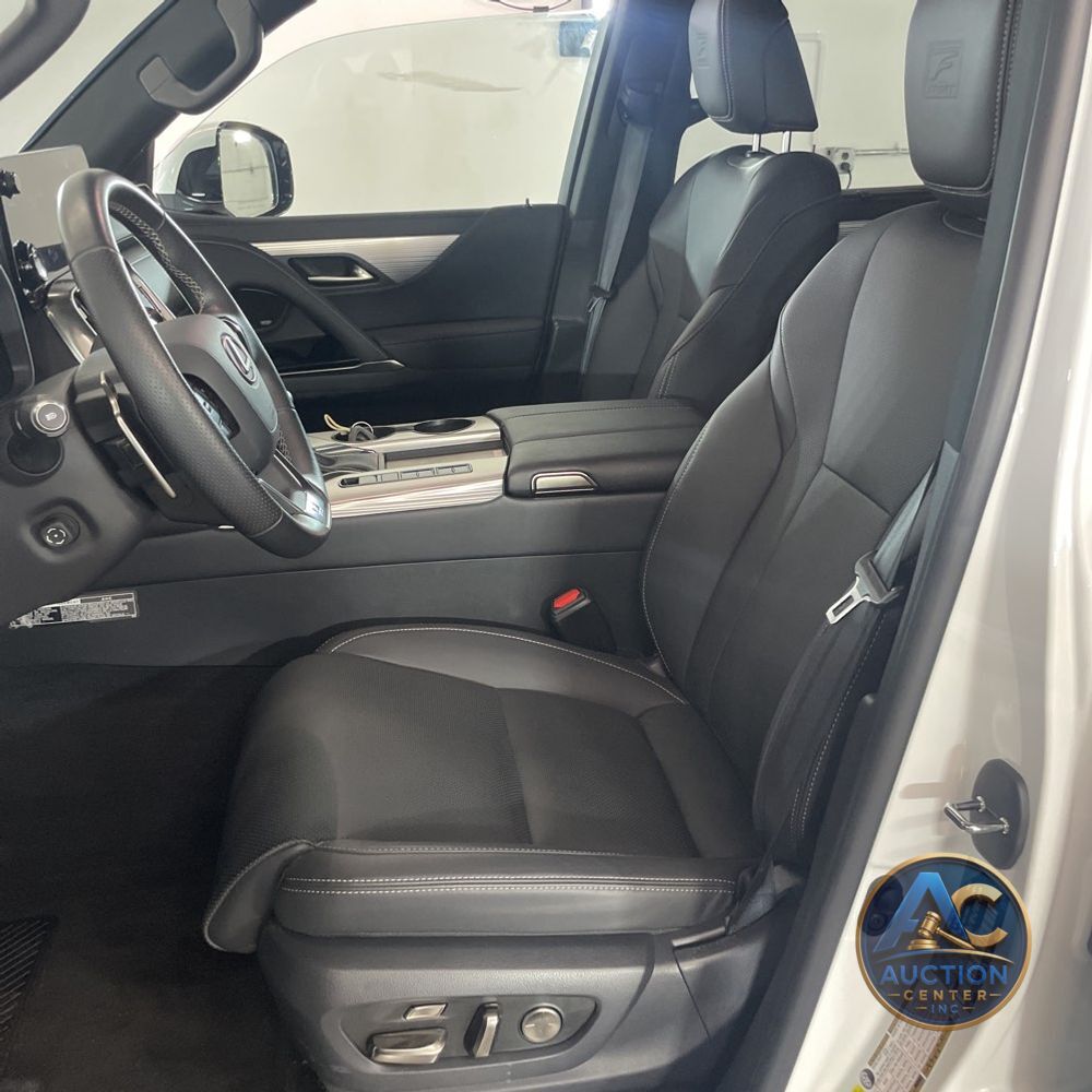 2024 Lexus LX 600 F SPORT Handling