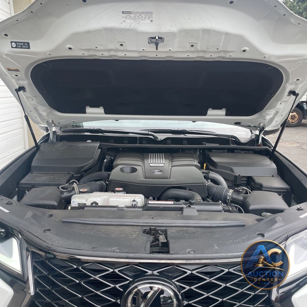 2024 Lexus LX 600 F SPORT Handling