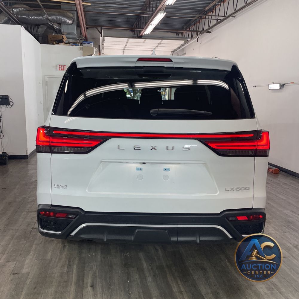 2024 Lexus LX 600 F SPORT Handling