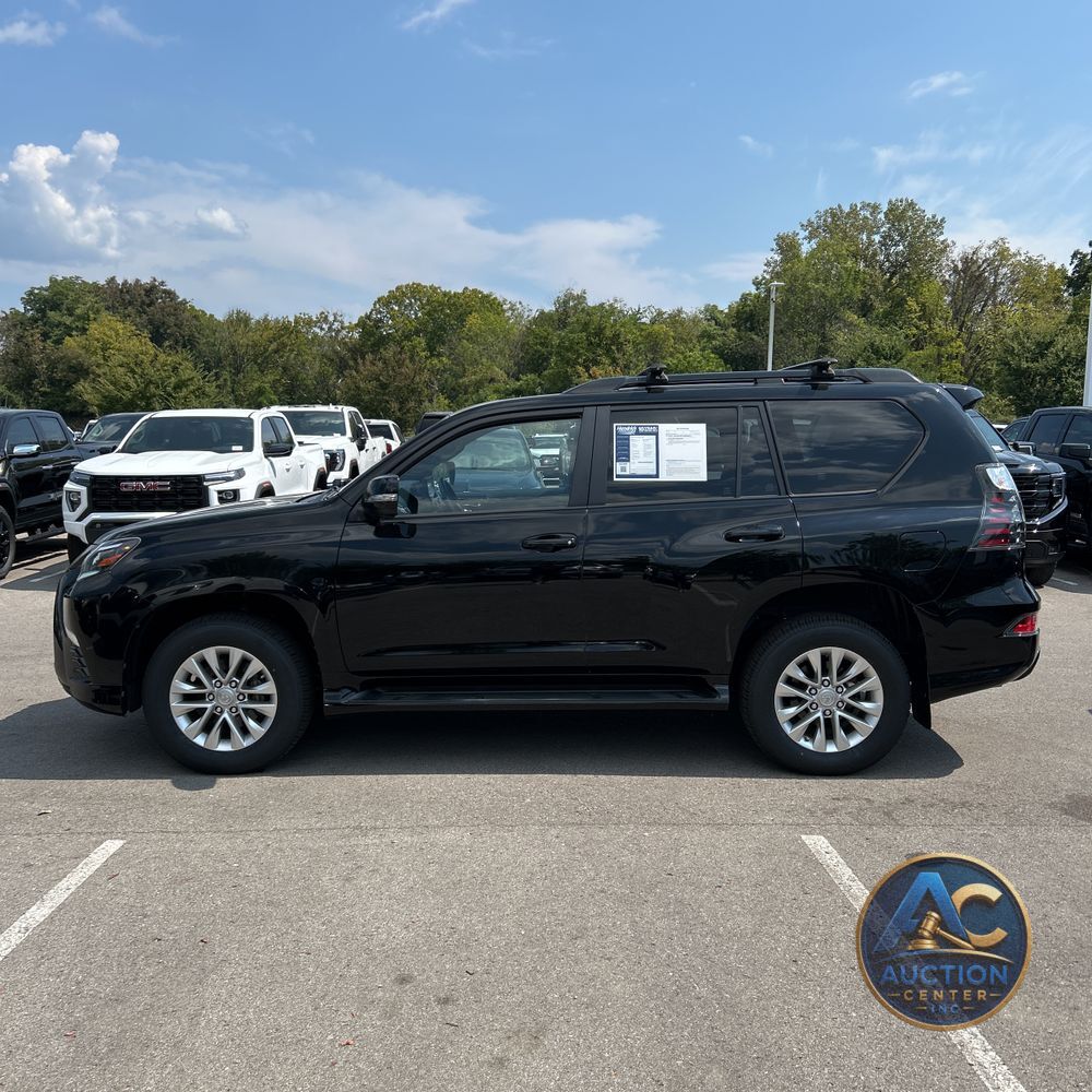 2023 Lexus GX 460 Base