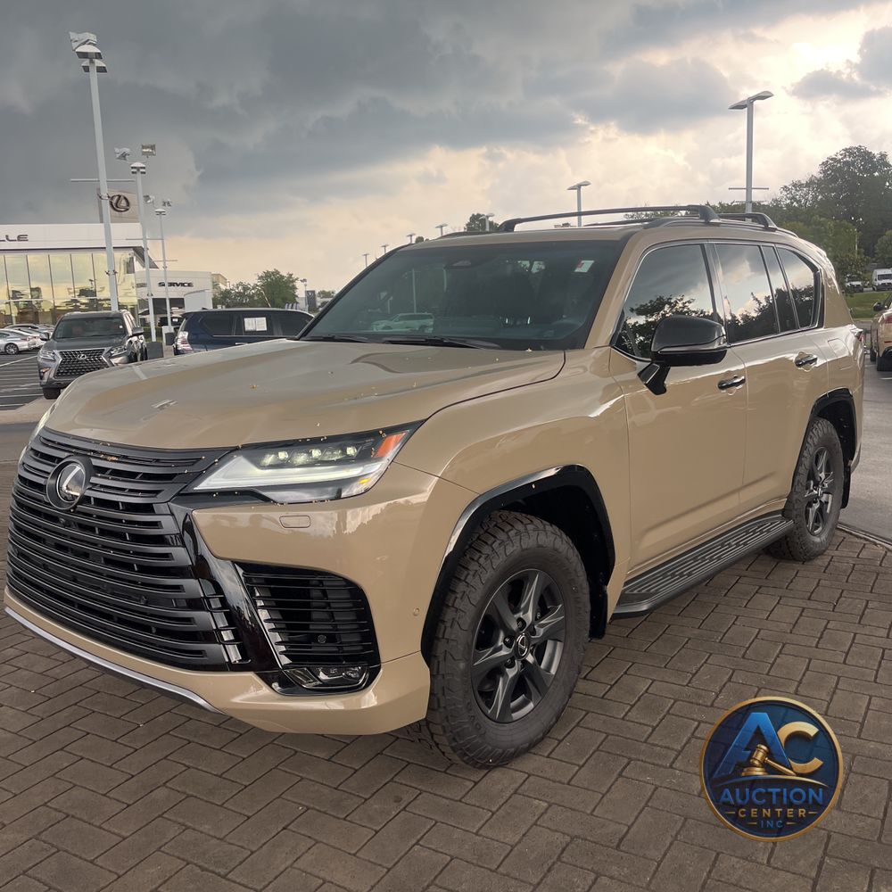 2025 Lexus LX 700h Overtrail