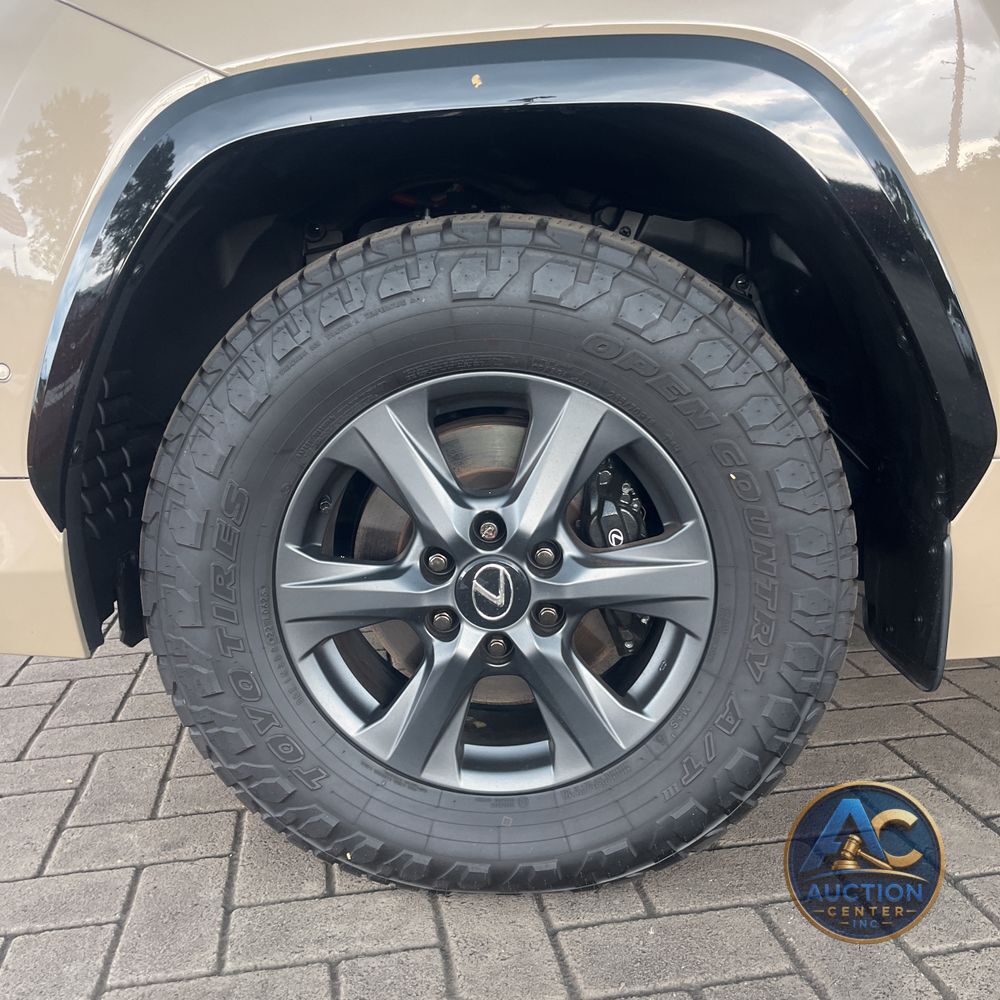 2025 Lexus LX 700h Overtrail