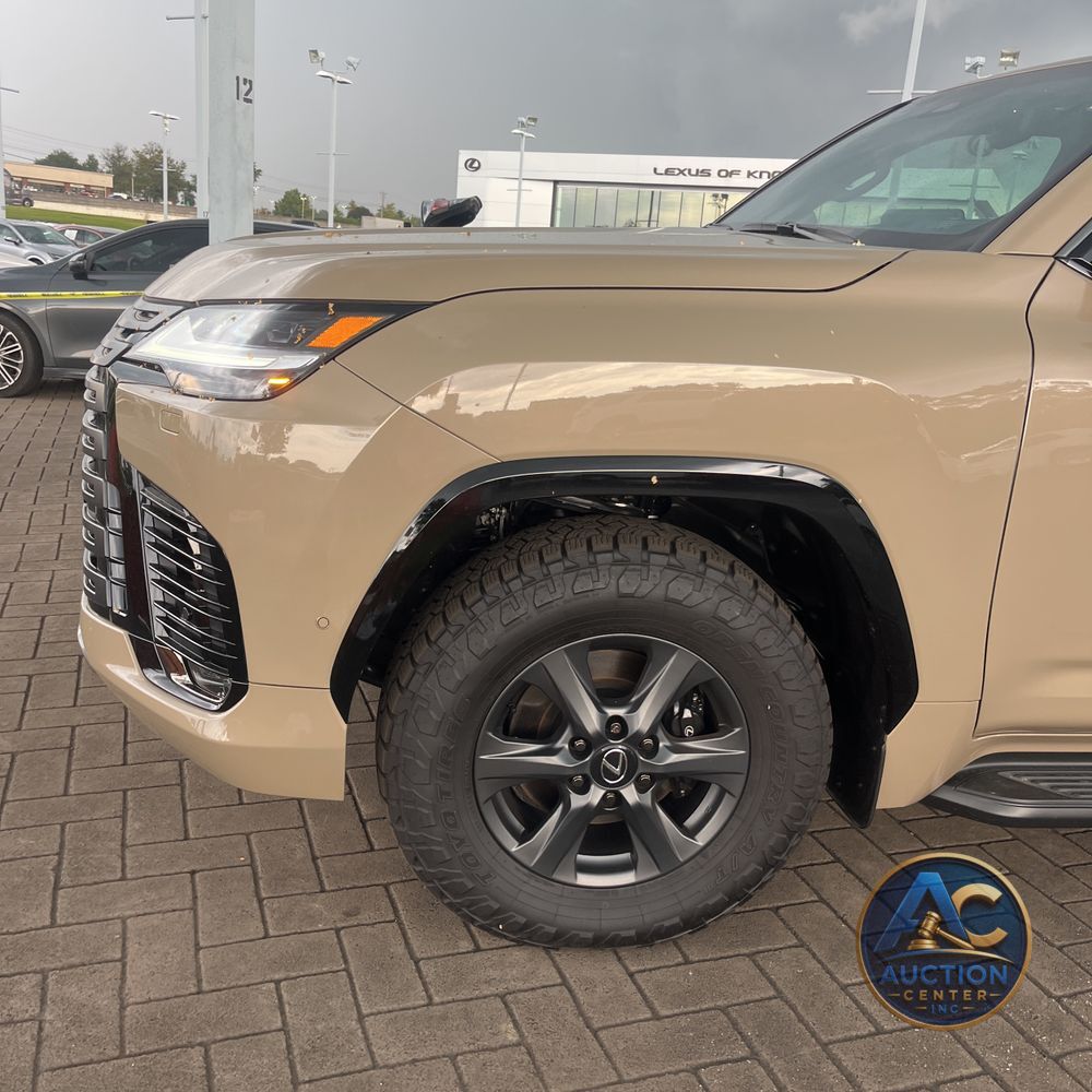 2025 Lexus LX 700h Overtrail