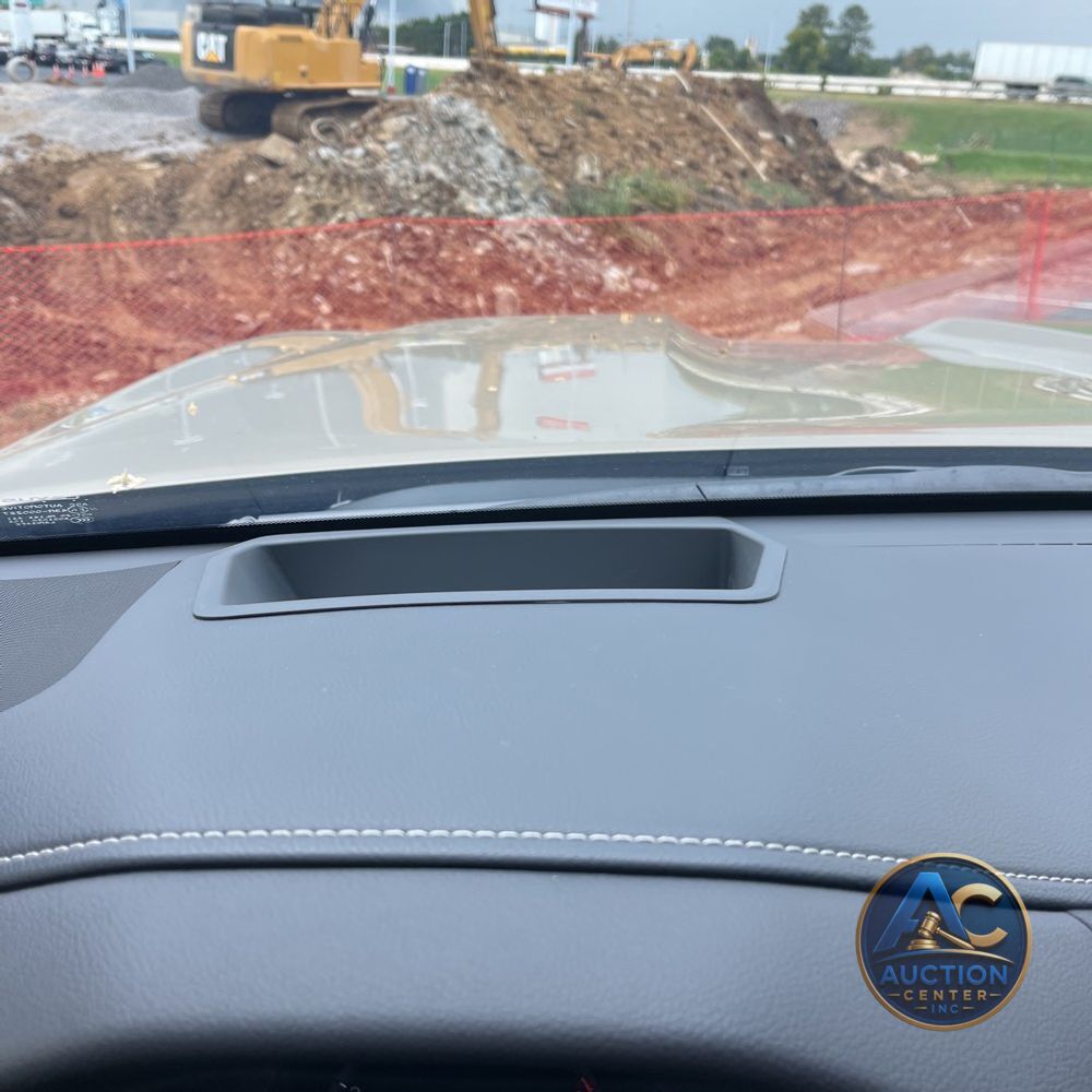 2025 Lexus LX 700h Overtrail