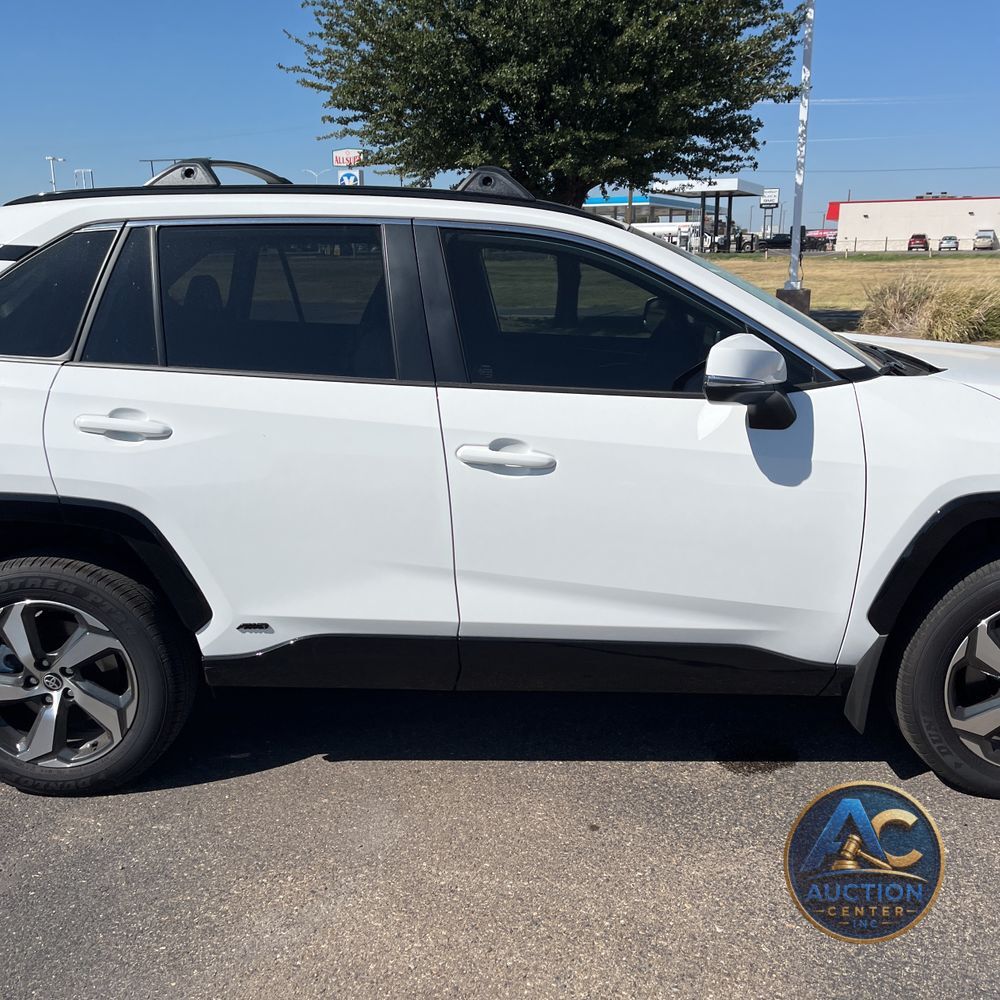 2025 Toyota RAV4 Plug-in Hybrid SE