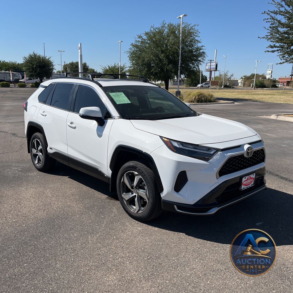 2025 Toyota RAV4 Plug-in Hybrid SE