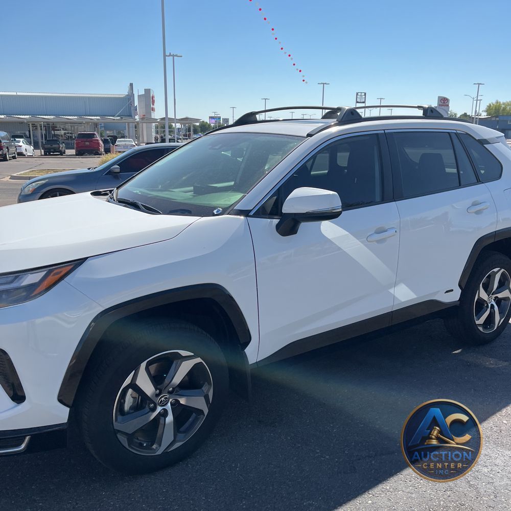 2025 Toyota RAV4 Plug-in Hybrid SE