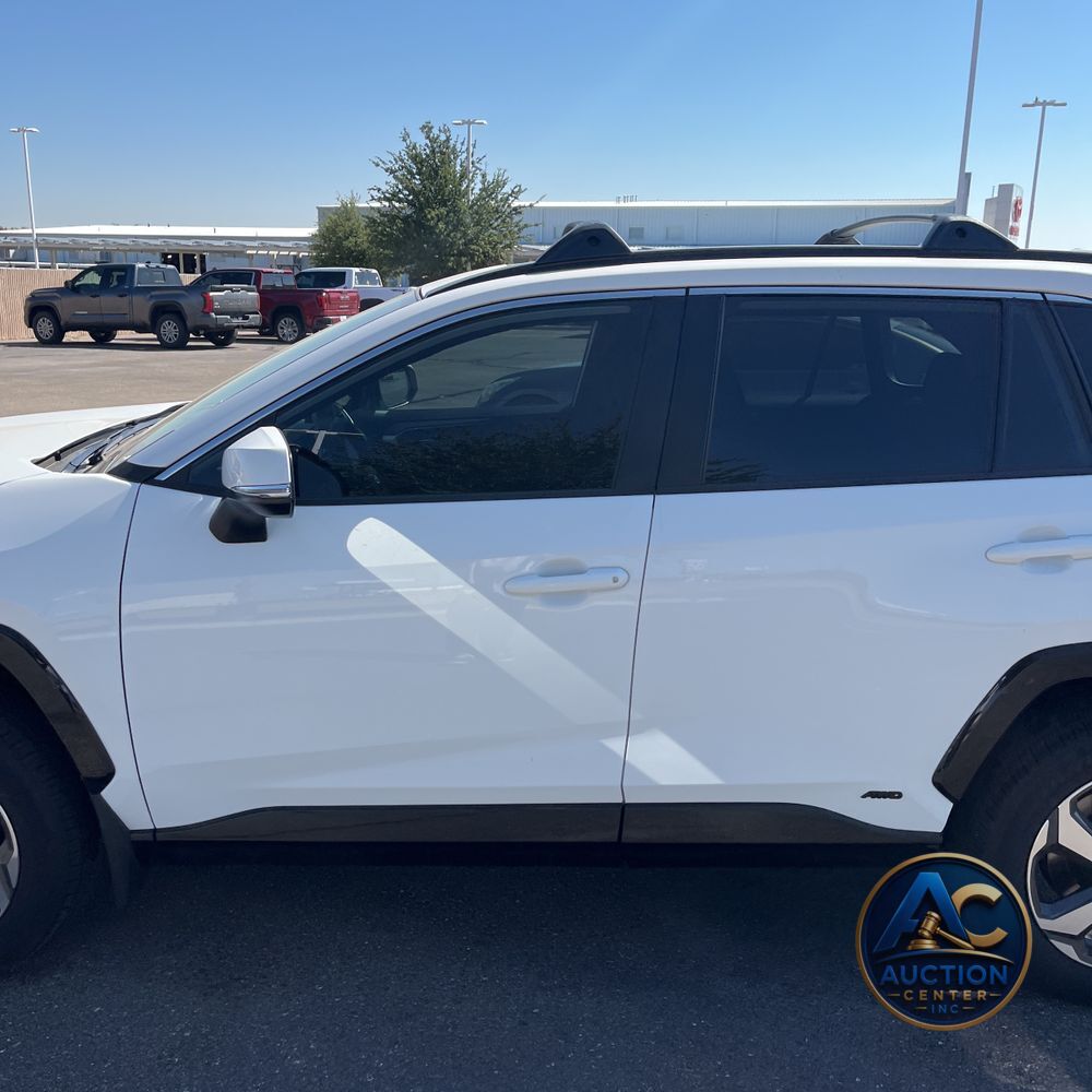 2025 Toyota RAV4 Plug-in Hybrid SE
