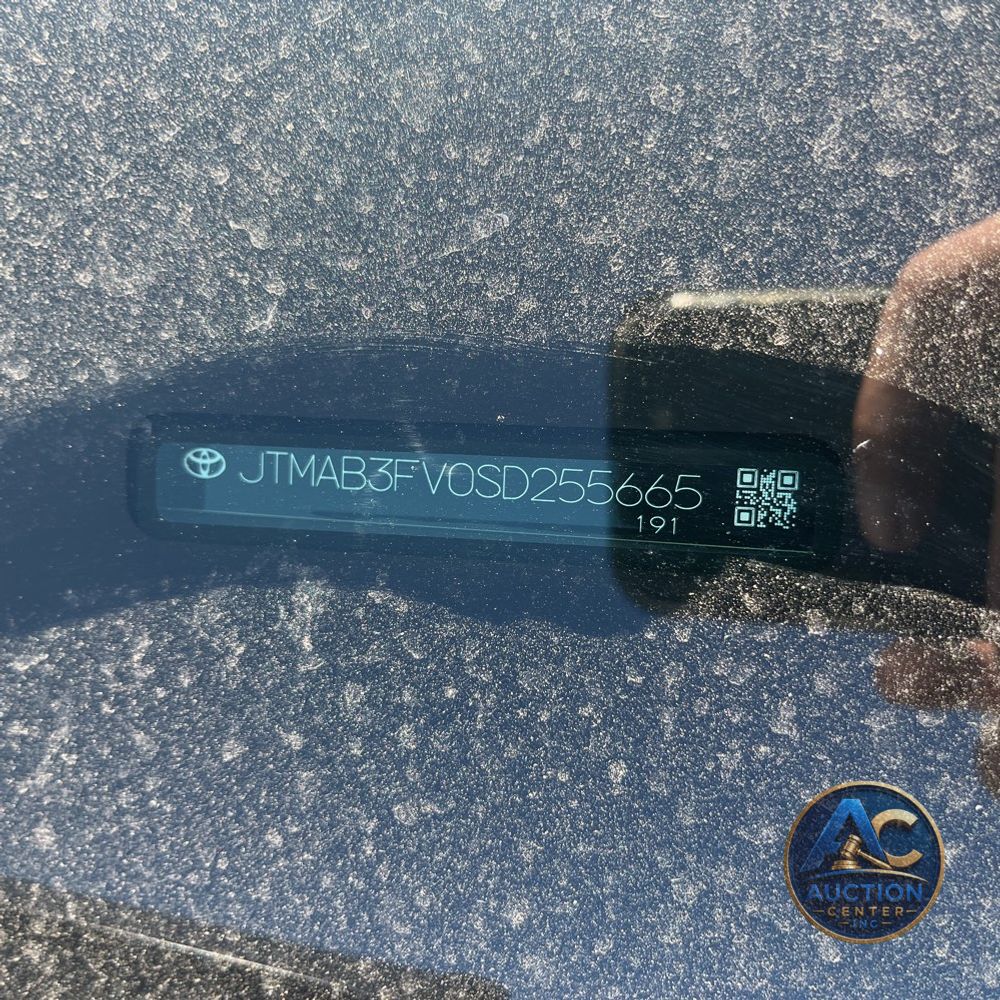 2025 Toyota RAV4 Plug-in Hybrid SE