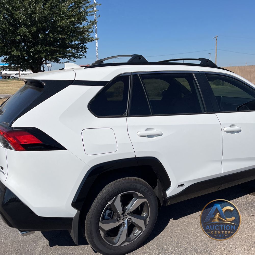 2025 Toyota RAV4 Plug-in Hybrid SE