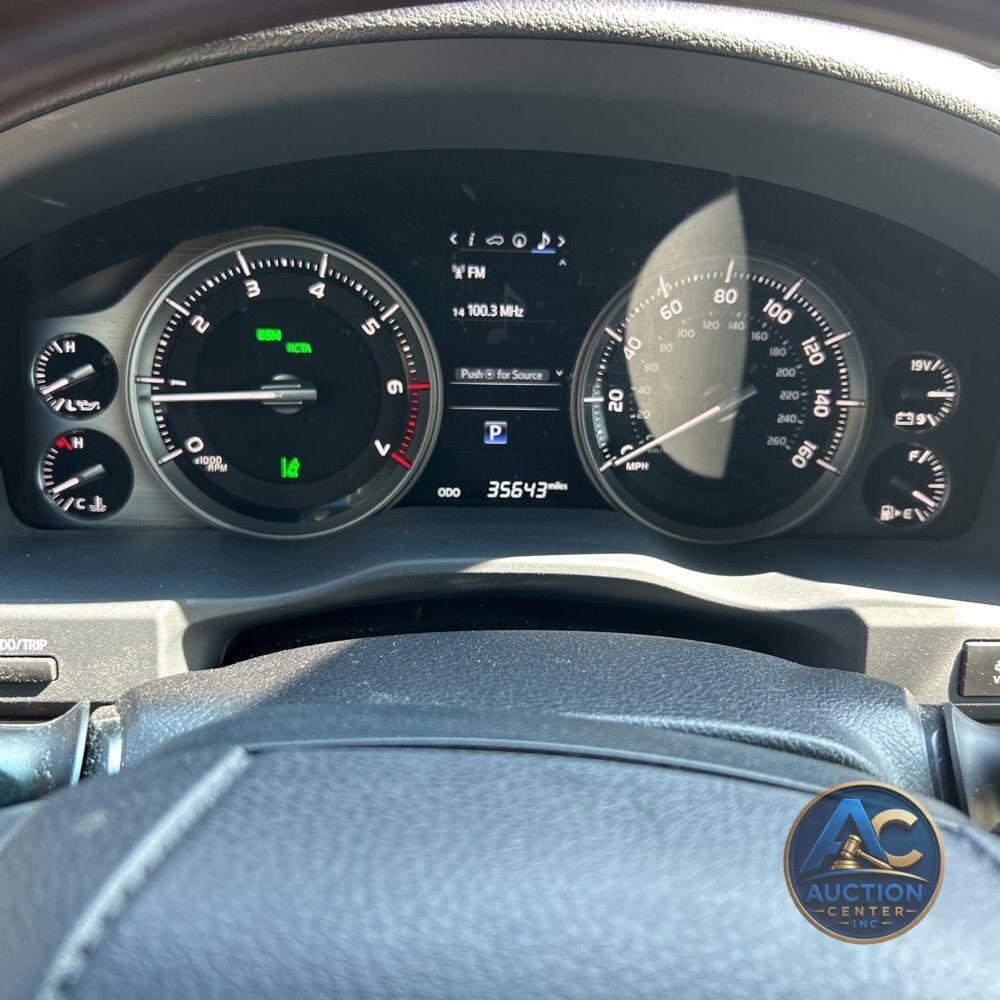 2019 Toyota Land Cruiser Base