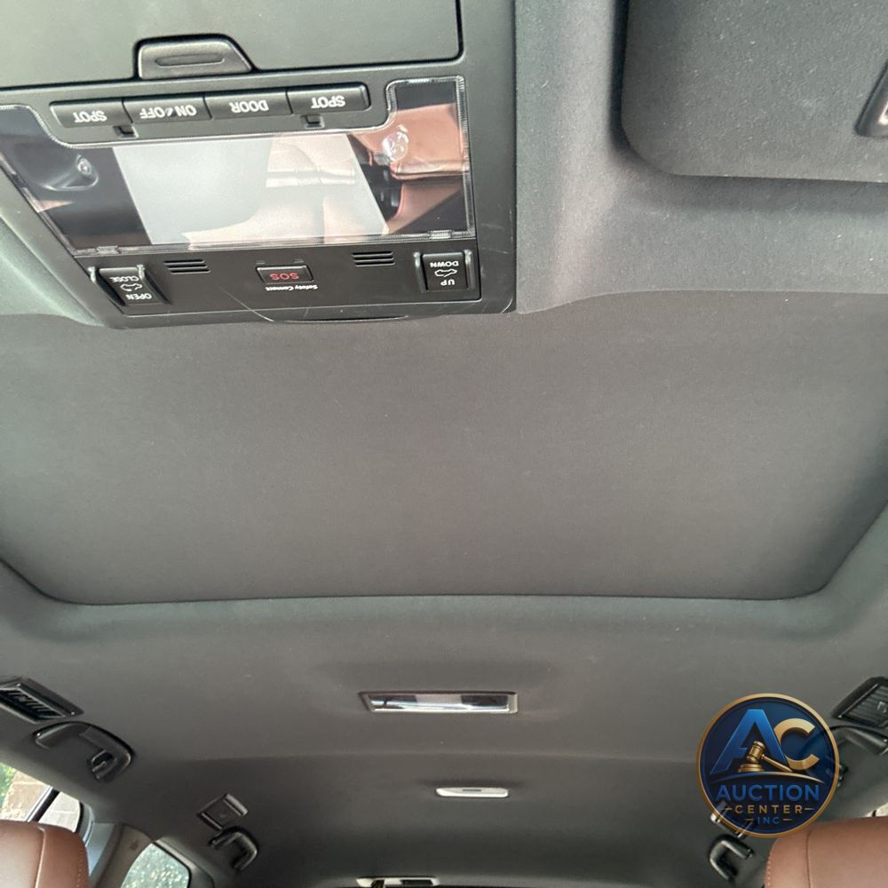 2019 Toyota Land Cruiser Base