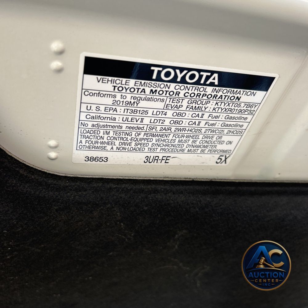 2019 Toyota Land Cruiser Base
