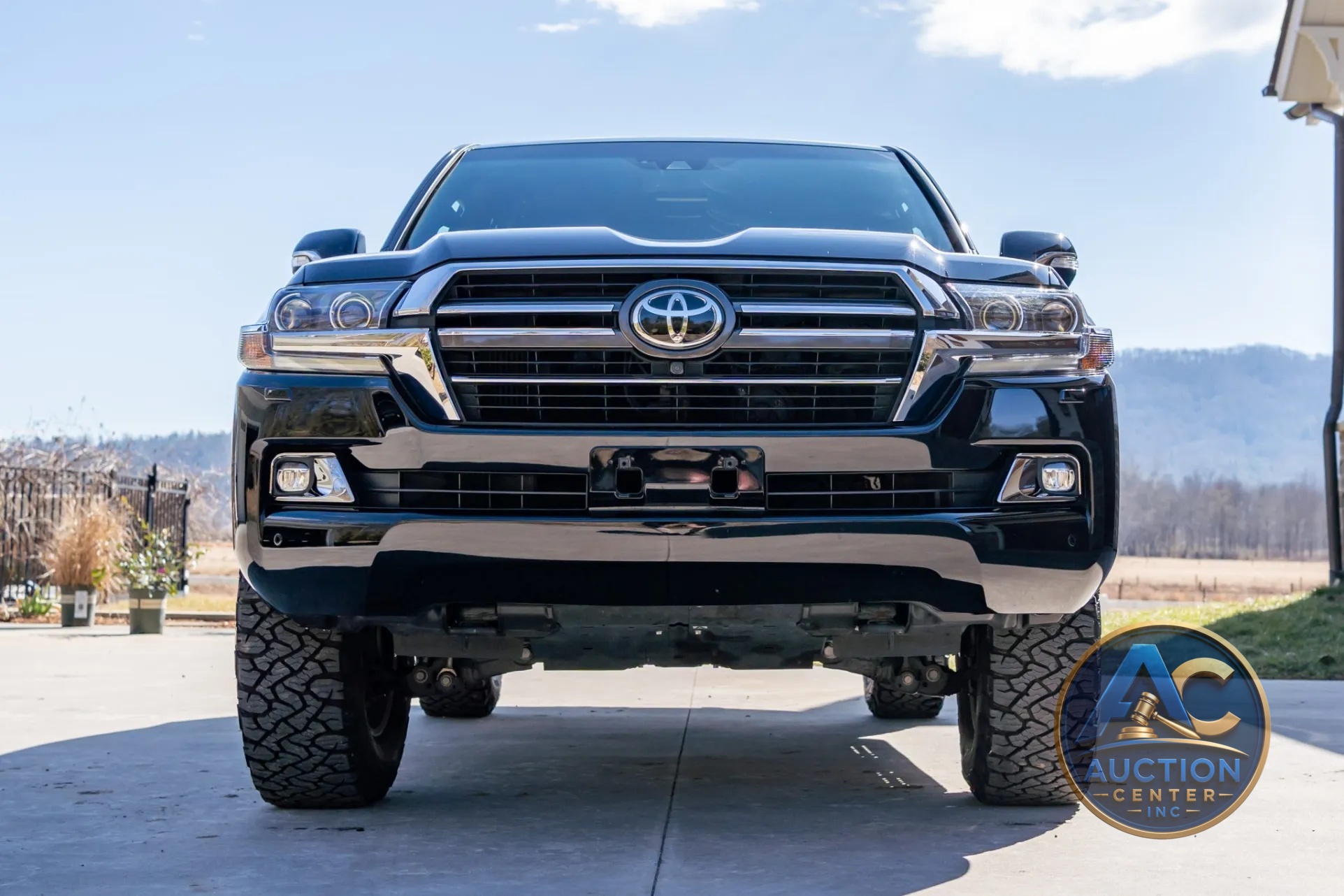 2020 Toyota Land Cruiser Heritage Edition