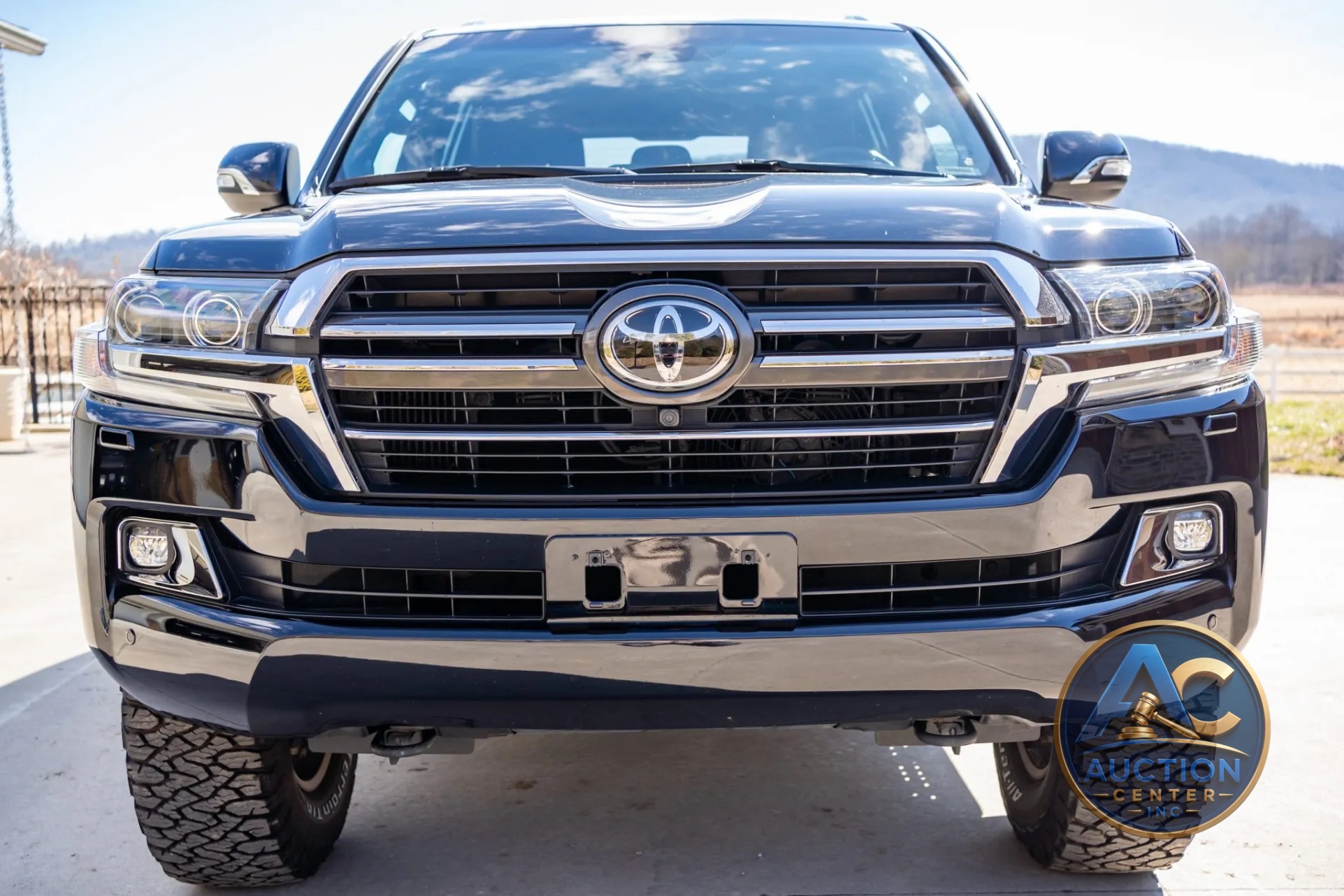 2020 Toyota Land Cruiser Heritage Edition
