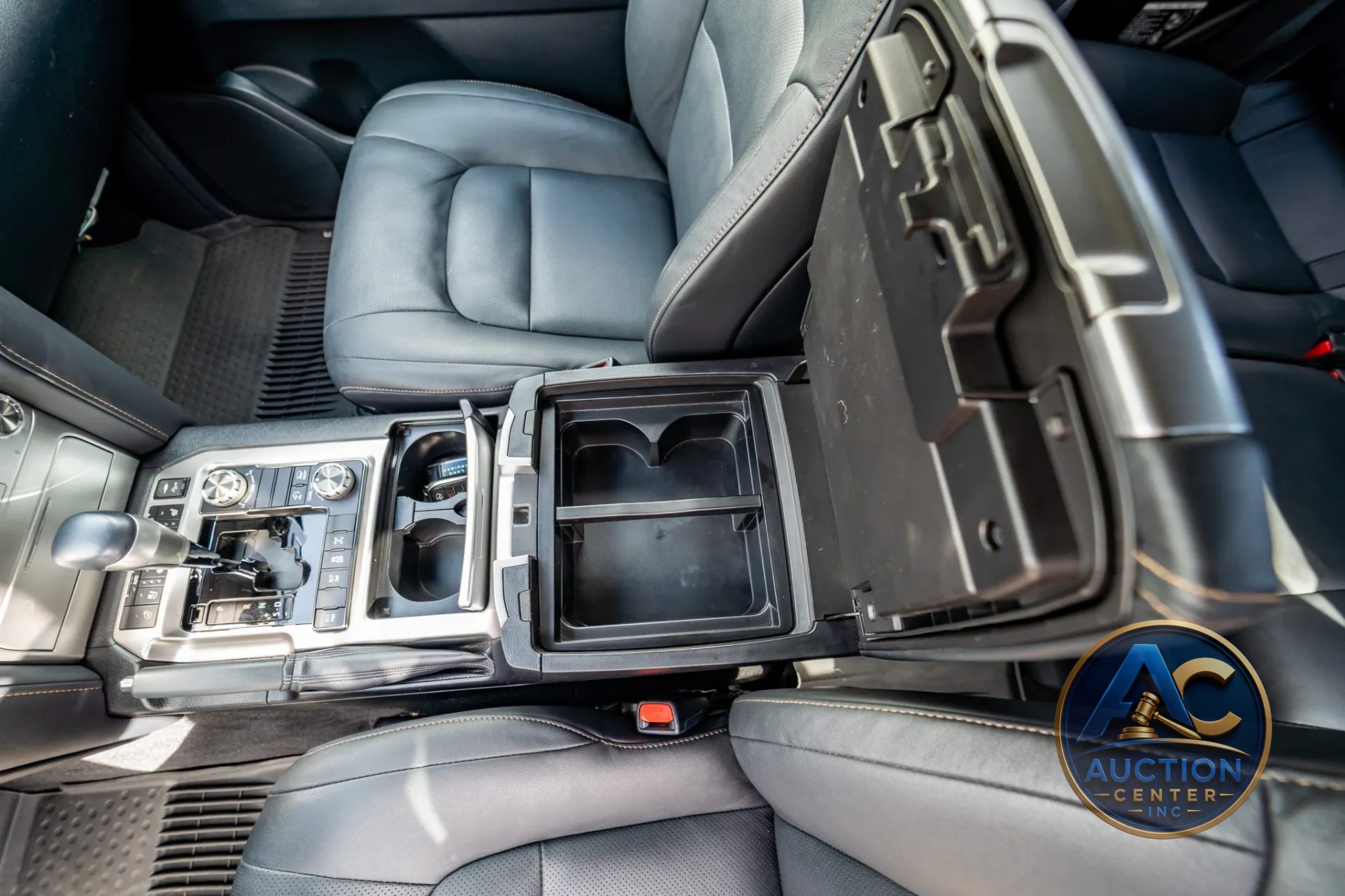 2020 Toyota Land Cruiser Heritage Edition