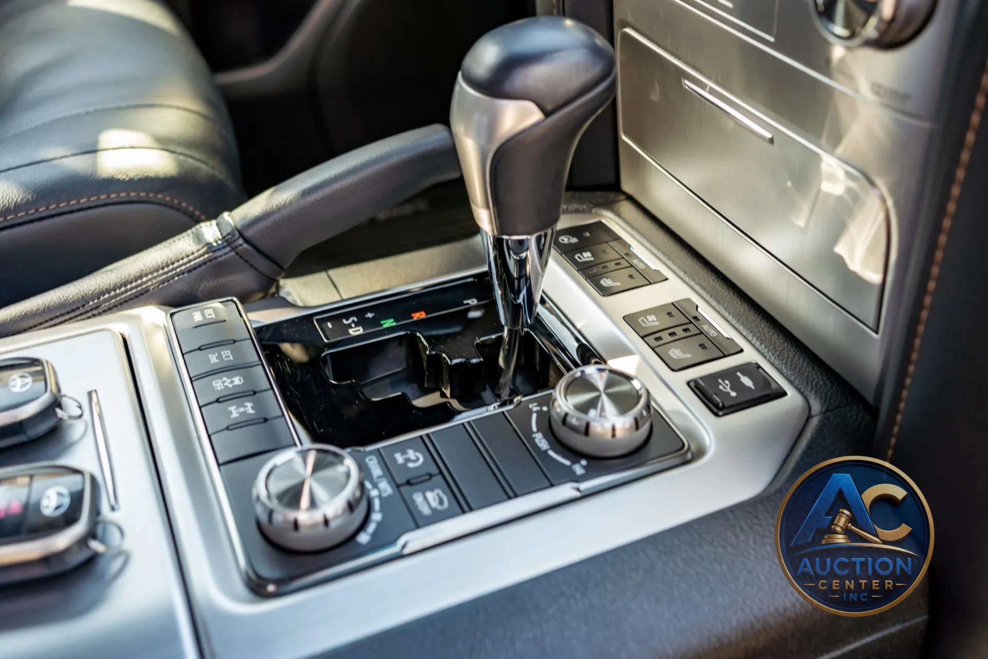 2020 Toyota Land Cruiser Heritage Edition