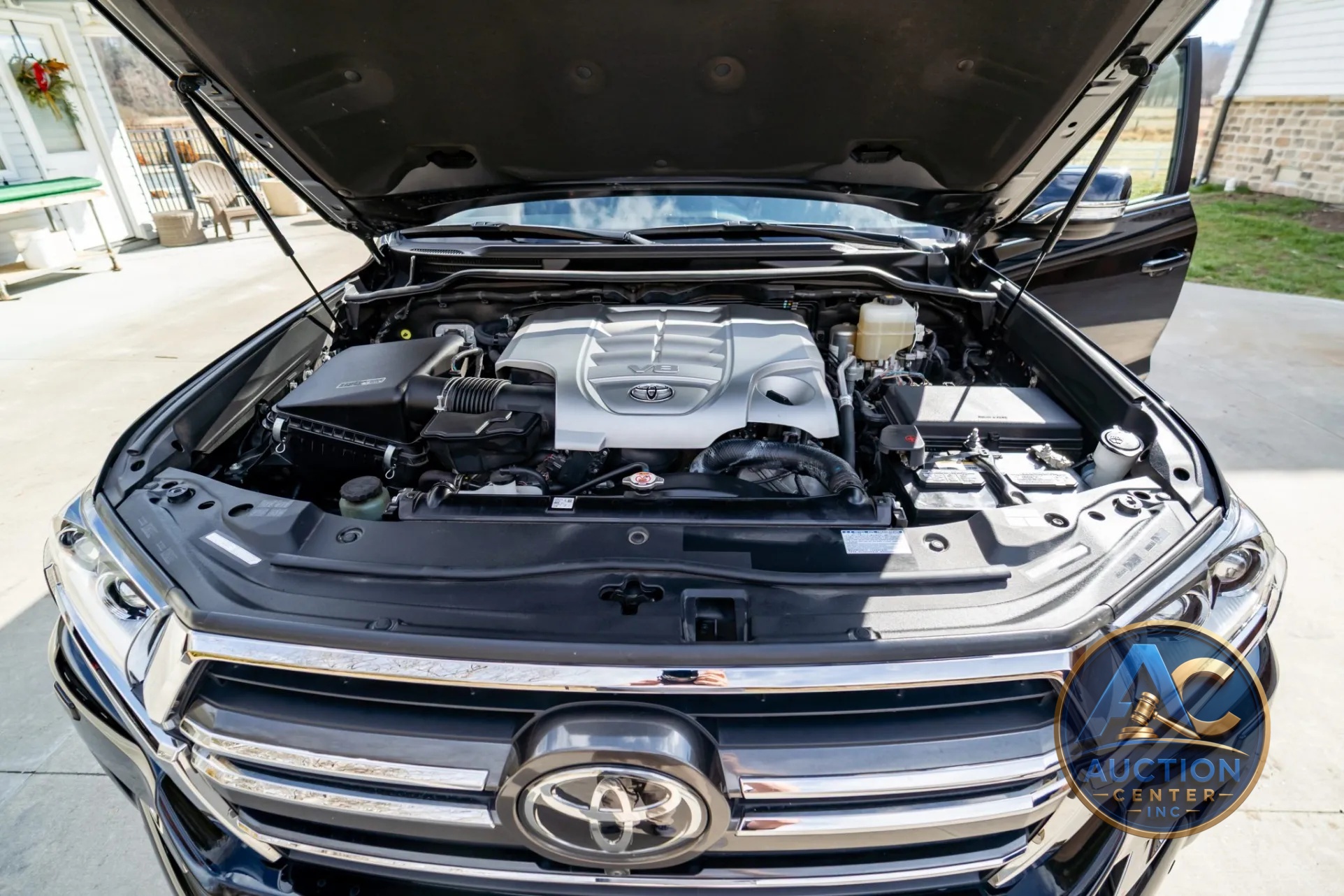 2020 Toyota Land Cruiser Heritage Edition