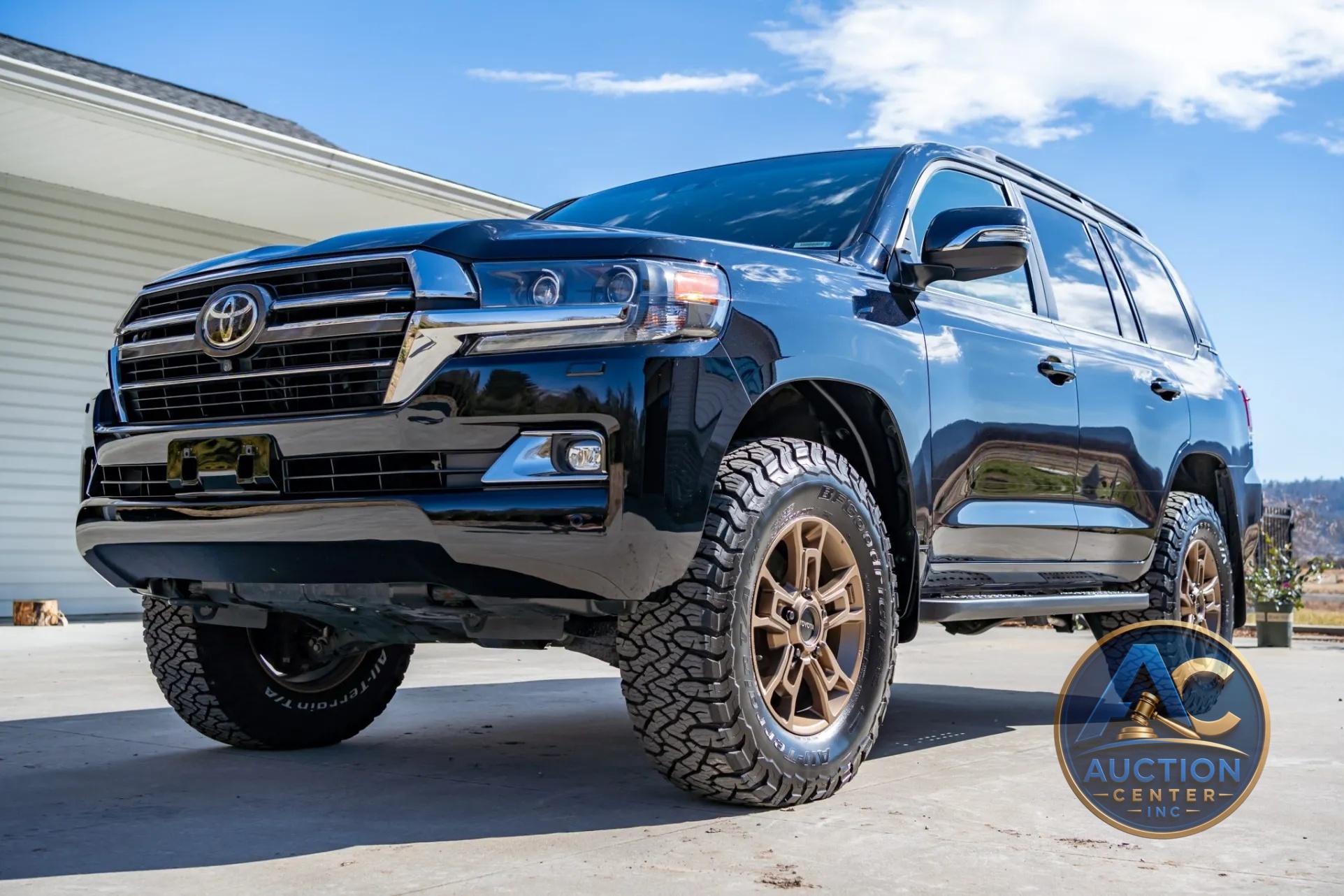 2020 Toyota Land Cruiser Heritage Edition