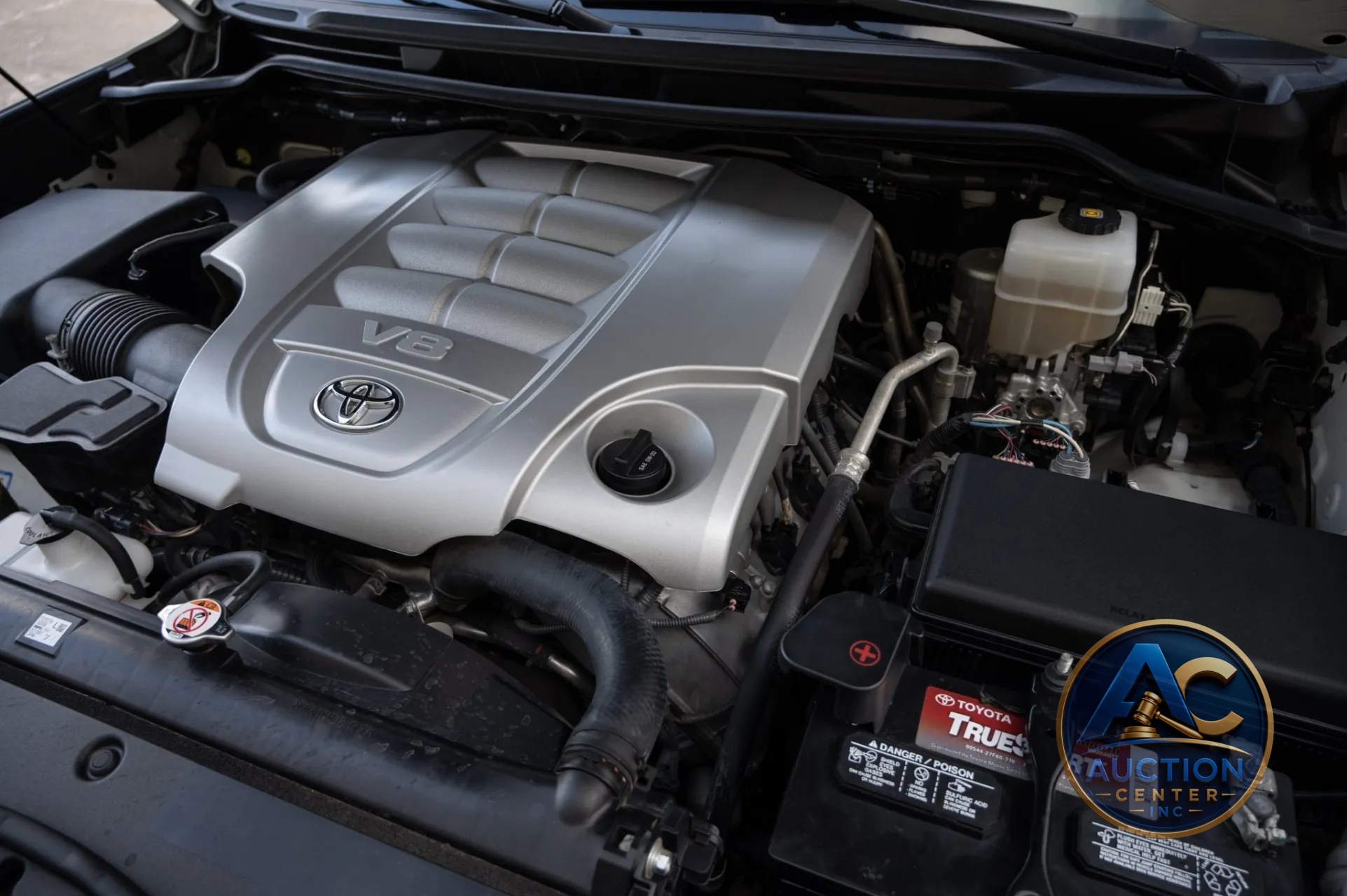 2019 Toyota Land Cruiser URJ200