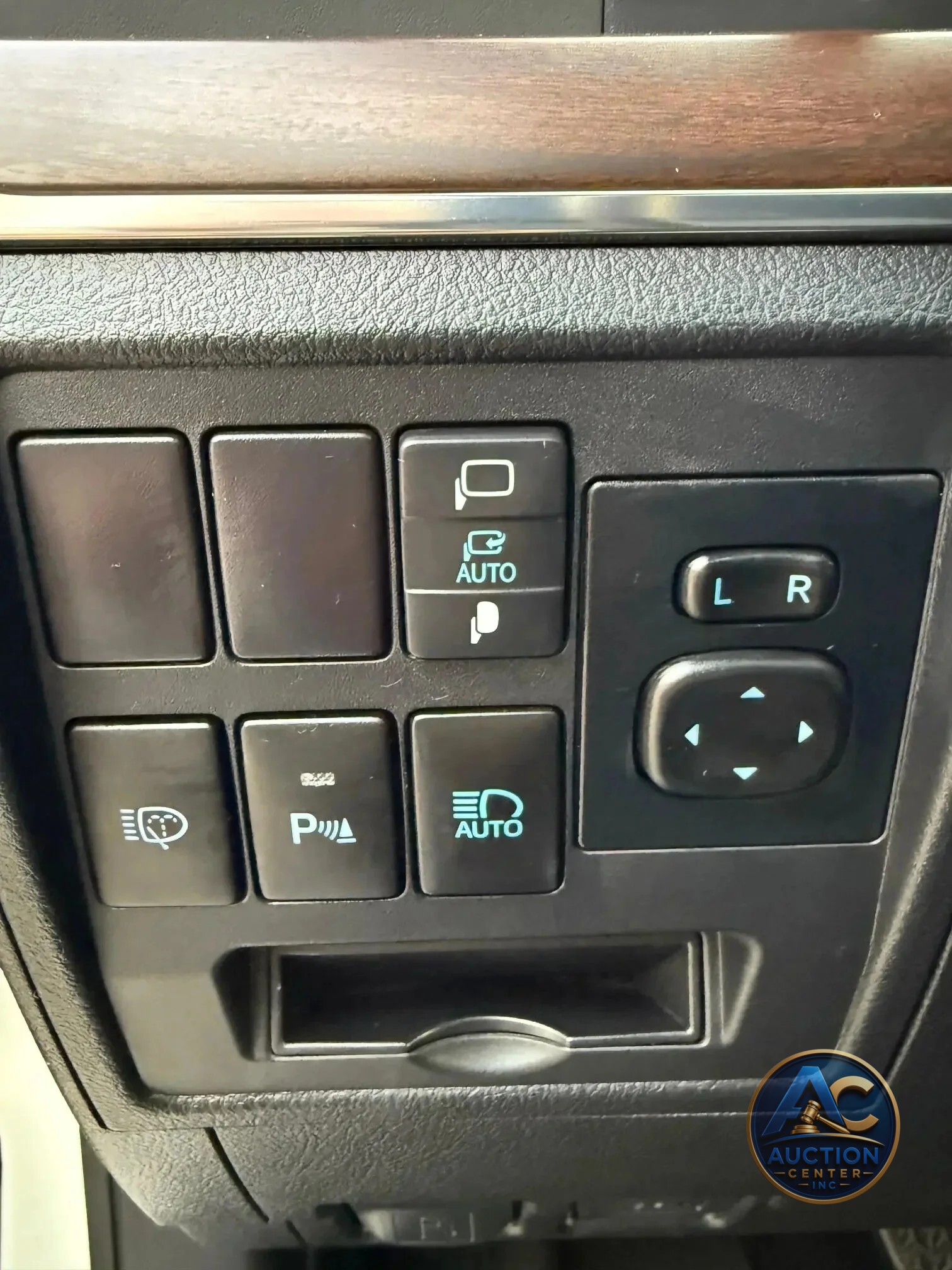 2021 Toyota Land Cruiser Heritage Edition