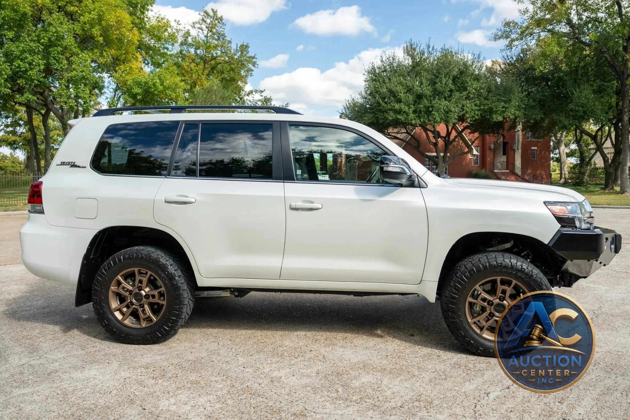 2021 Toyota Land Cruiser Heritage Edition