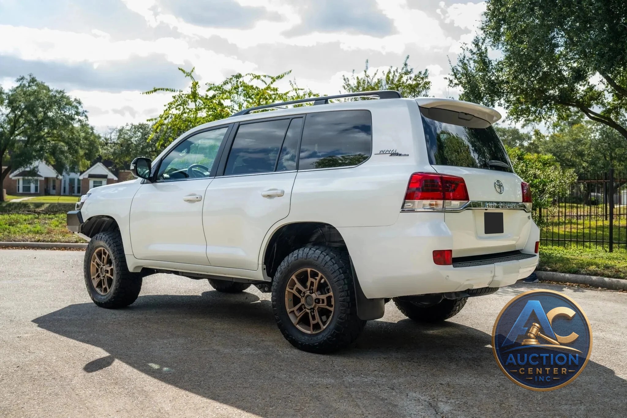 2021 Toyota Land Cruiser Heritage Edition