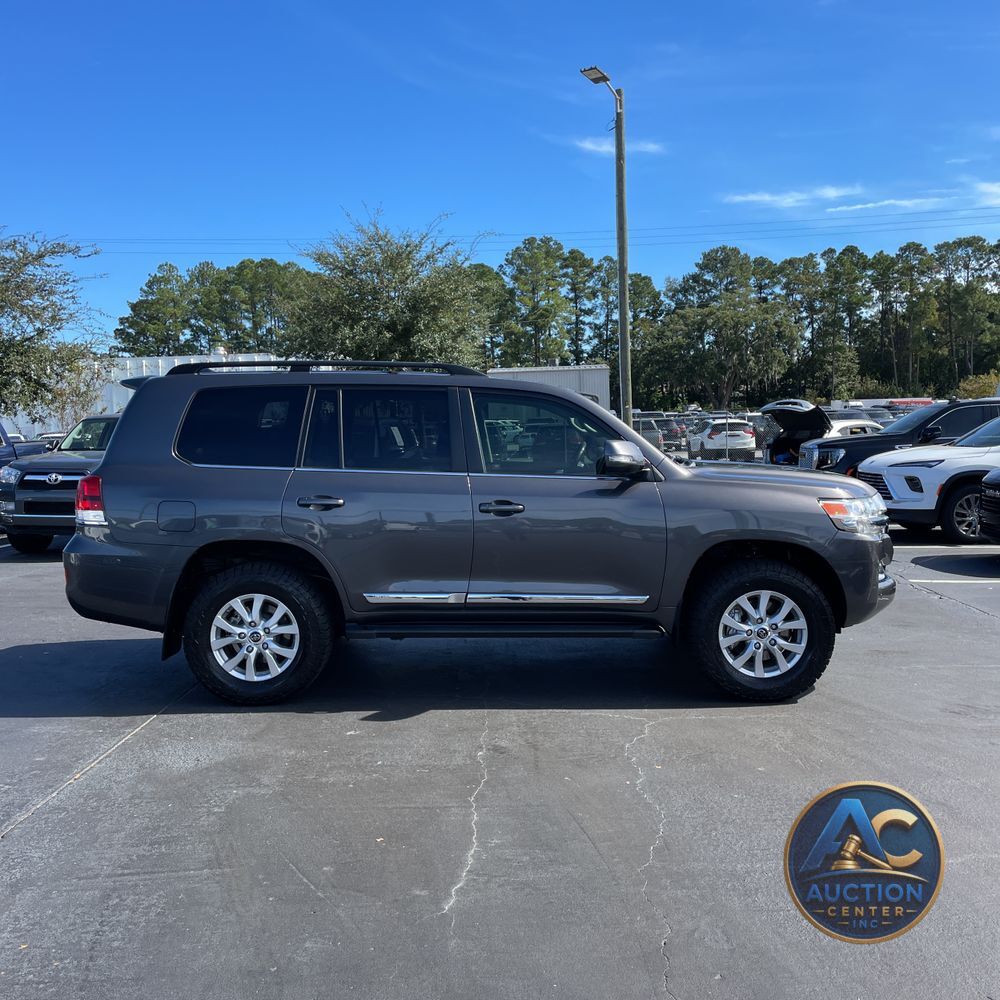 2021 Toyota Land Cruiser Base